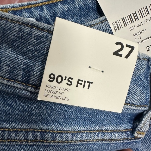 Forever 21 90’s Fit Blue Women's Jeans NWT - Picture 3 of 5